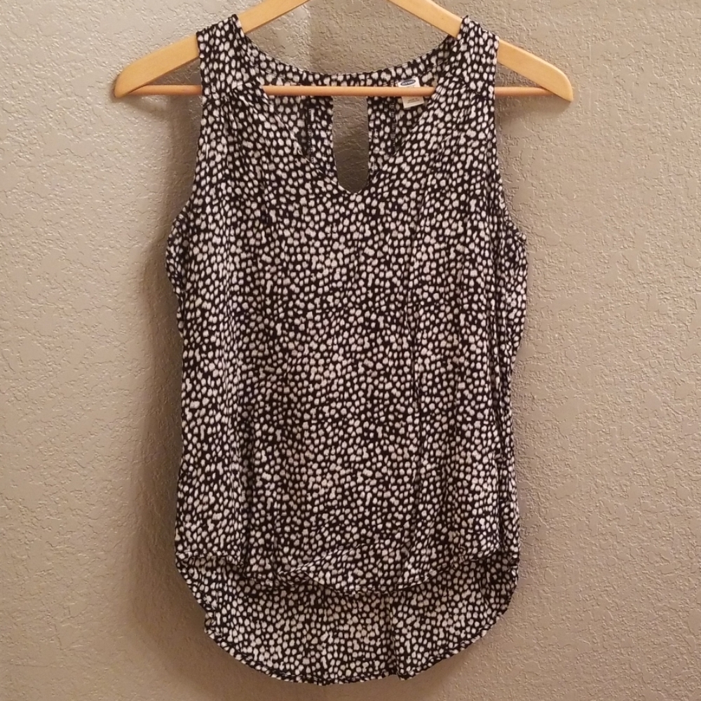 Old Navy top